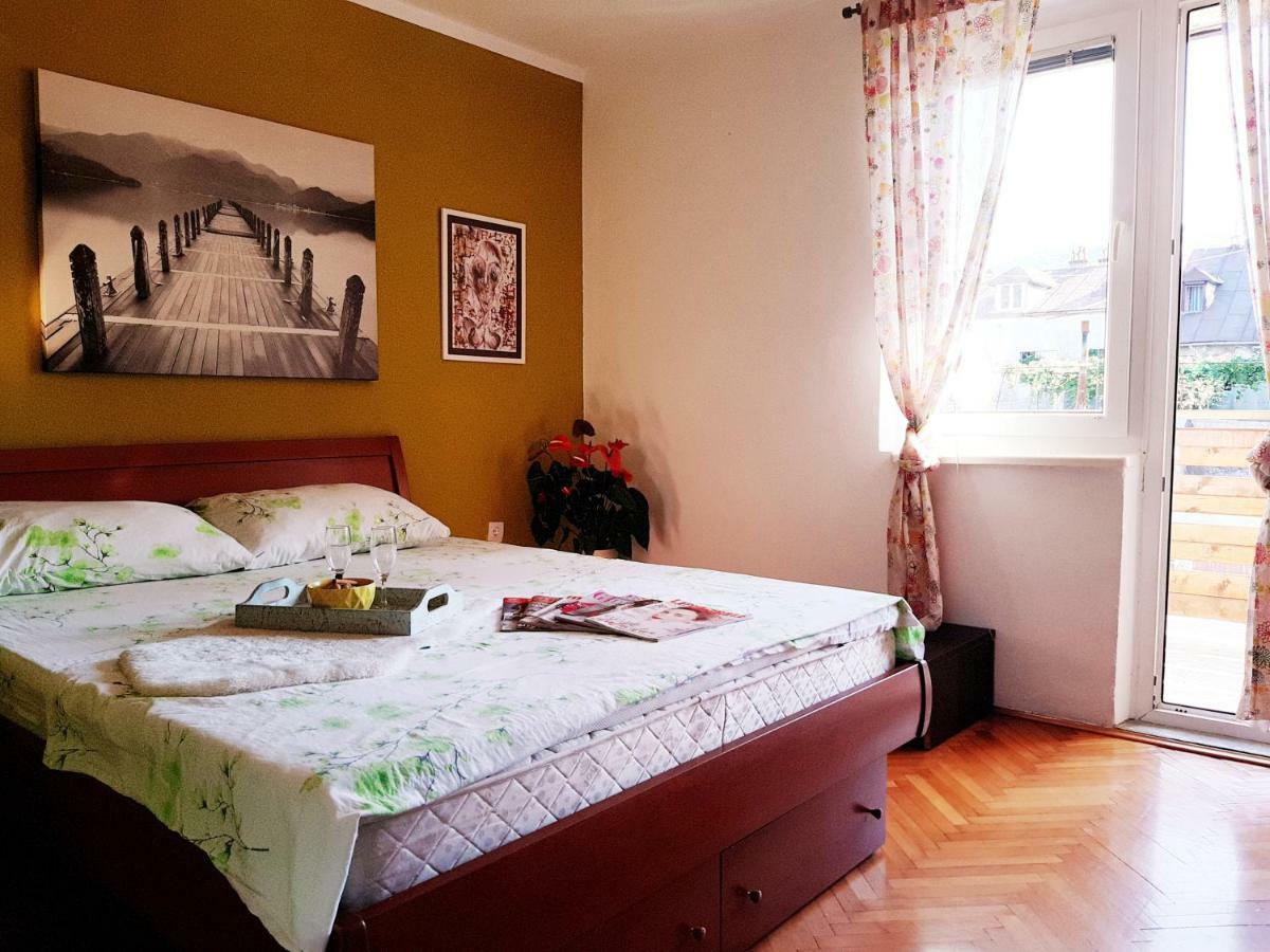Apartment The Royal Square Цетине Экстерьер фото
